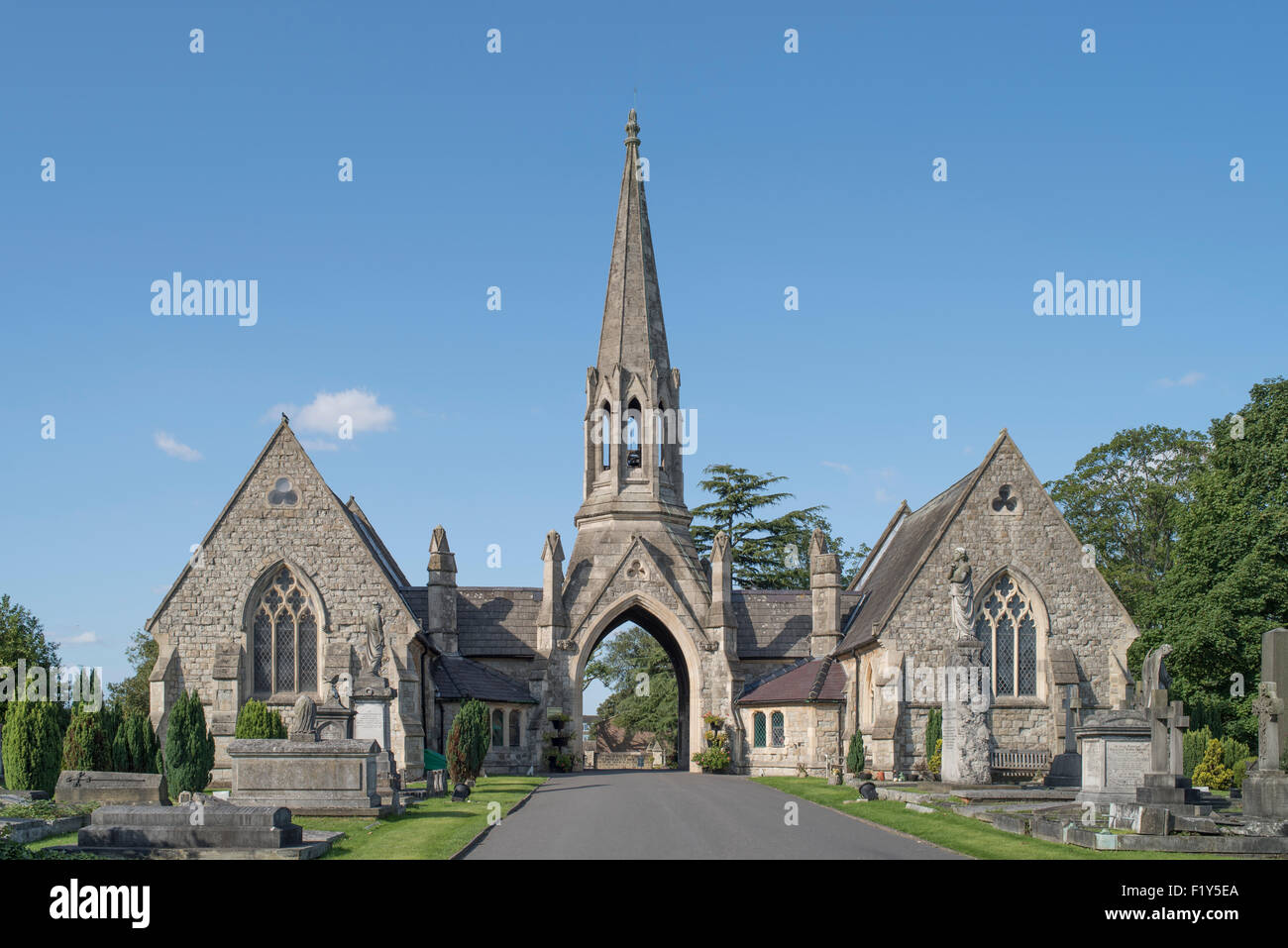 Kingston Cemetery gatehouse, Kingston-upon-Thames Stock Photo - Alamy