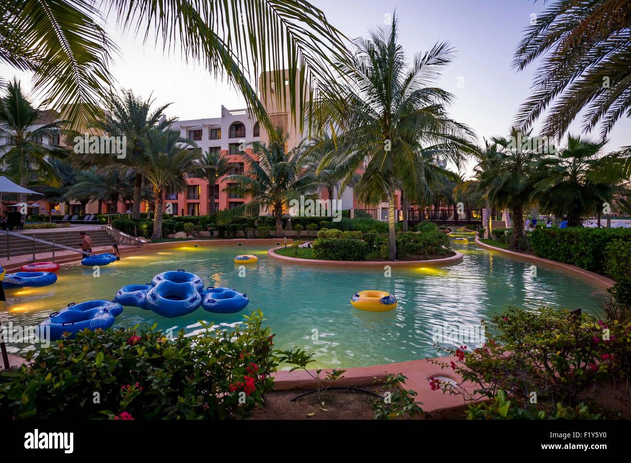 Oman, Muscat, Barr al Jissah Resort, Shangri La hotel, swimming pool