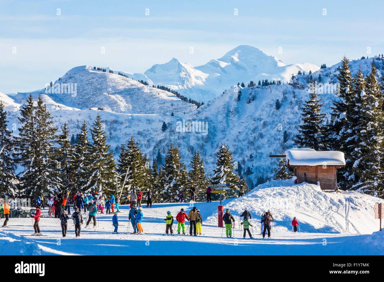 France, Haute Savoie, Morzine, the valley of Aulps, Chablais, ski slopes of  the Portes du Soleil, view of the Mont Blanc (4810m) since the Pleney  (1554m Stock Photo - Alamy