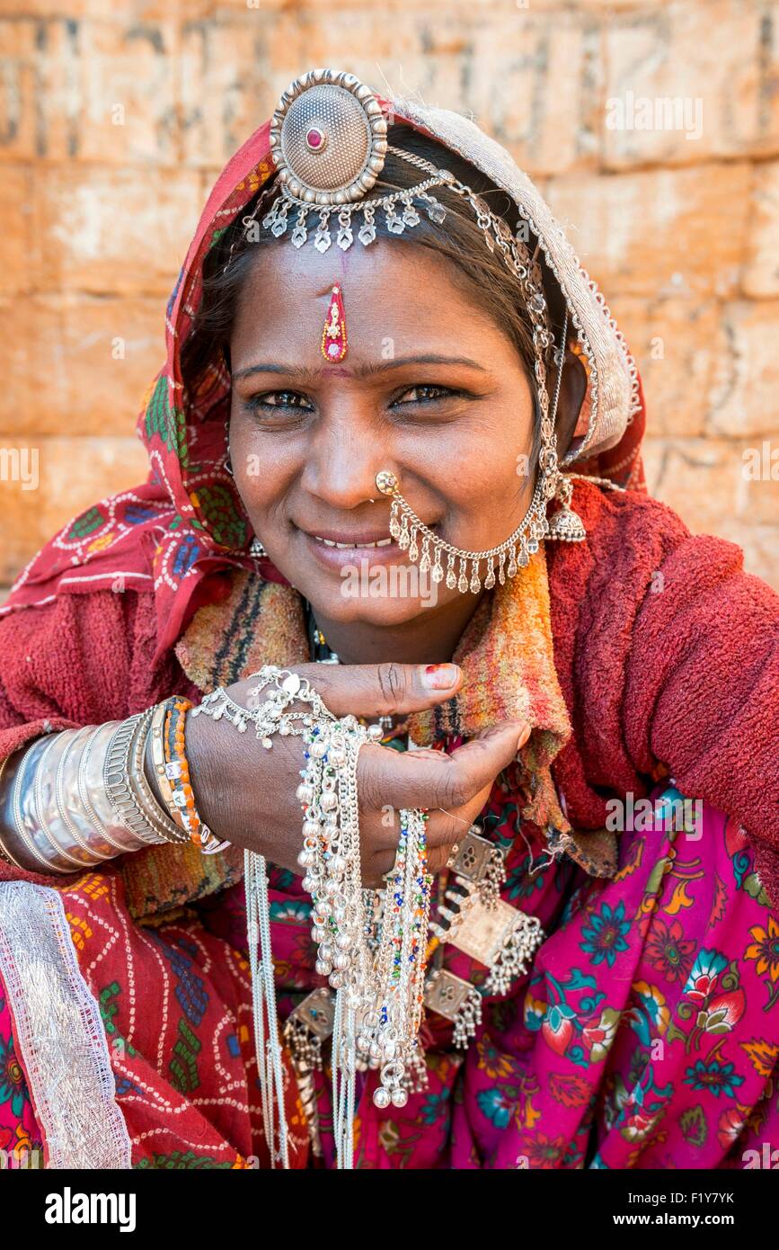 Gipsy woman hi-res stock photography and images - Alamy