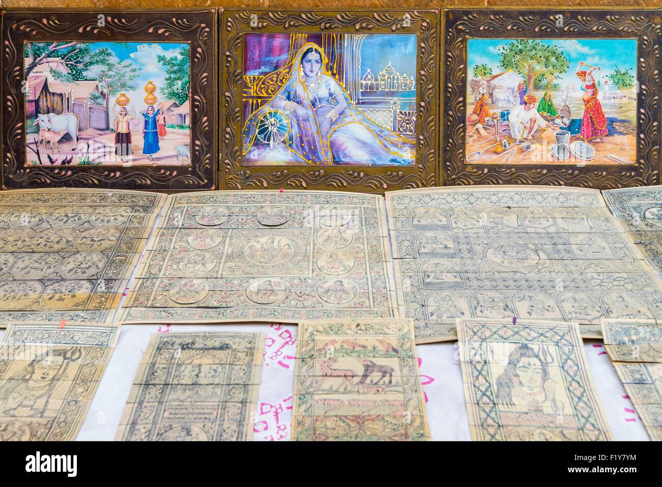 India, Rajasthan state, Jaisalmer, souvenir and antique shop Stock Photo