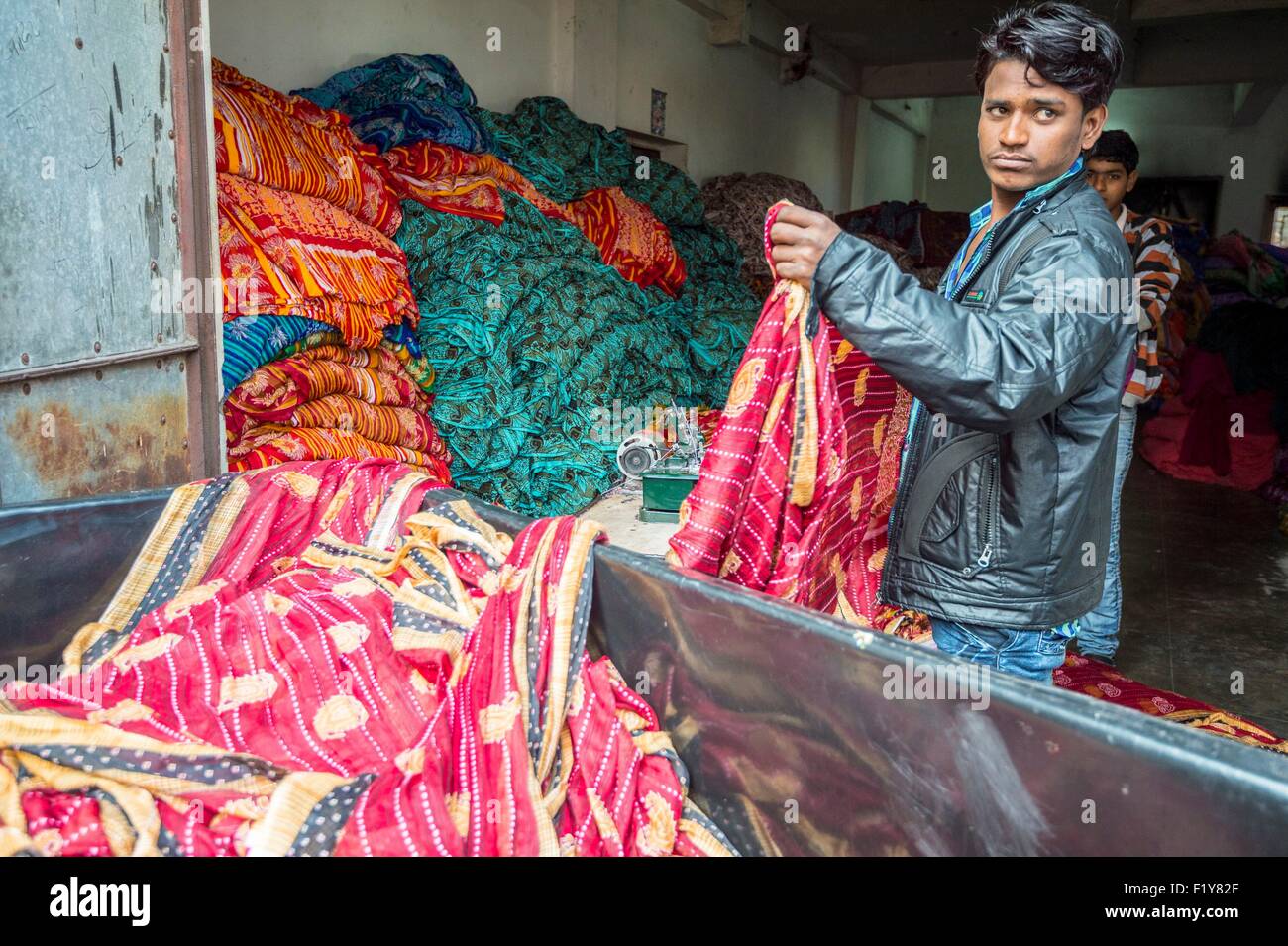 India, Rajasthan state, Pali, the first town in India for dying textiles, drying and folding Stock Photo