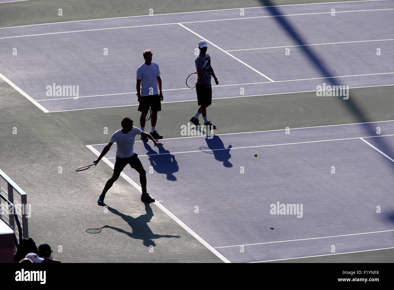 New York, USA. 8th September, 2015. Roger Federer at the U.S. Open in Flushing Meadows, New York on the afternoon of September 8th, 2015. Credit:  Adam Stoltman/Alamy Live News Stock Photo