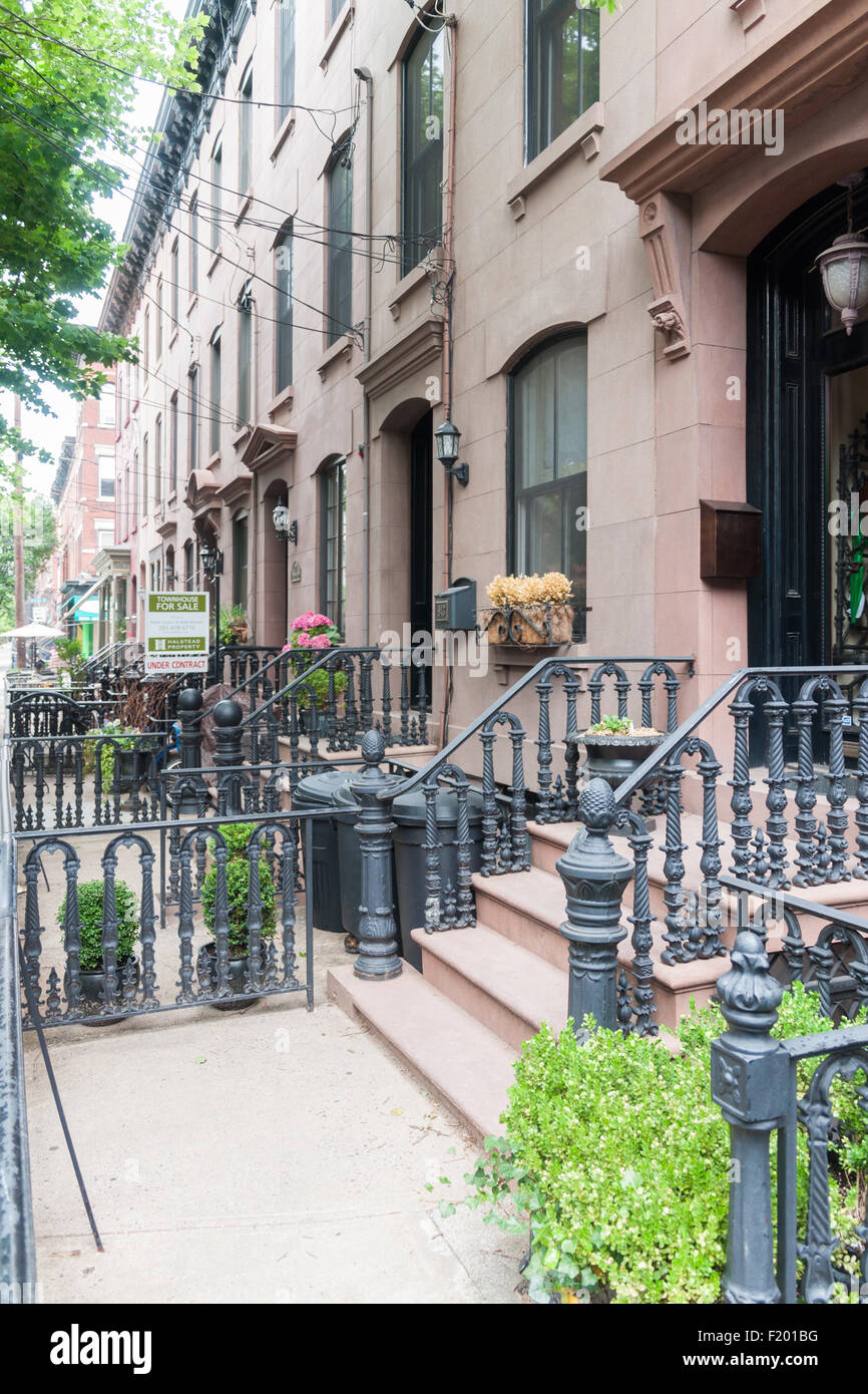 Brownstone Houses Stock Photos & Brownstone Houses Stock Images Alamy