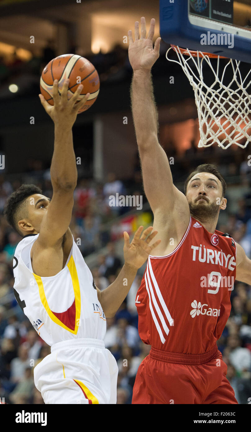 Berlin, Germany. 08th Sep, 2015. Germany's Maodo Lo (l) and Turkey's Semih Erden (r) in action during the FIBA EuroBasket 2015 Group B match between Germany and Turkey, at the Mercedes-Benz-Arena in Berlin, Germany, 08 September 2015. Germany lost 75:80. Photo: Lukas Schulze/dpa/Alamy Live News Stock Photo