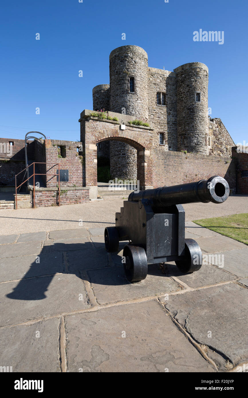 Cannon outside Rye Castle Museum (Ypres Tower), Rye, East Sussex