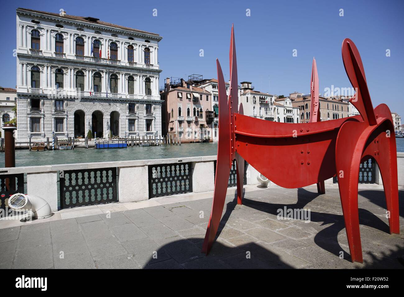 Italy, Venice, Peggy Guggenheim Collection in Palazzo Venier dei Leoni and Pollock exhibition during the Biennale 2015, sculpture by Calder Stock Photo