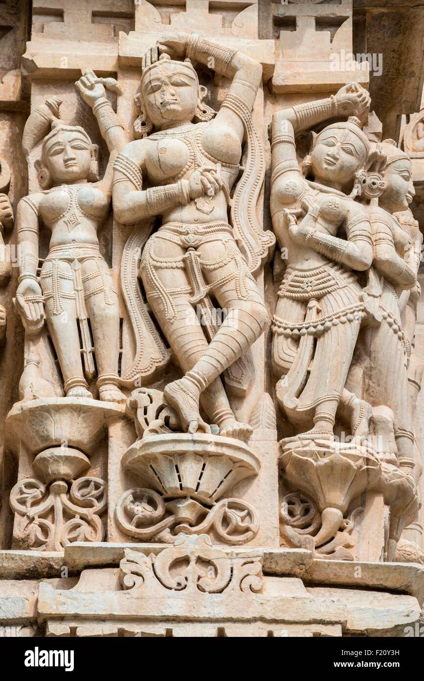 India, Rajasthan state, Udaipur, marble sculptures at the Jagdish Temple, a hindu temple dedicated to Lord Vishnu Stock Photo