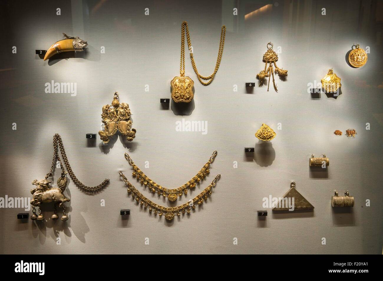 Singapore financial district peranakan museum stock photo alamy