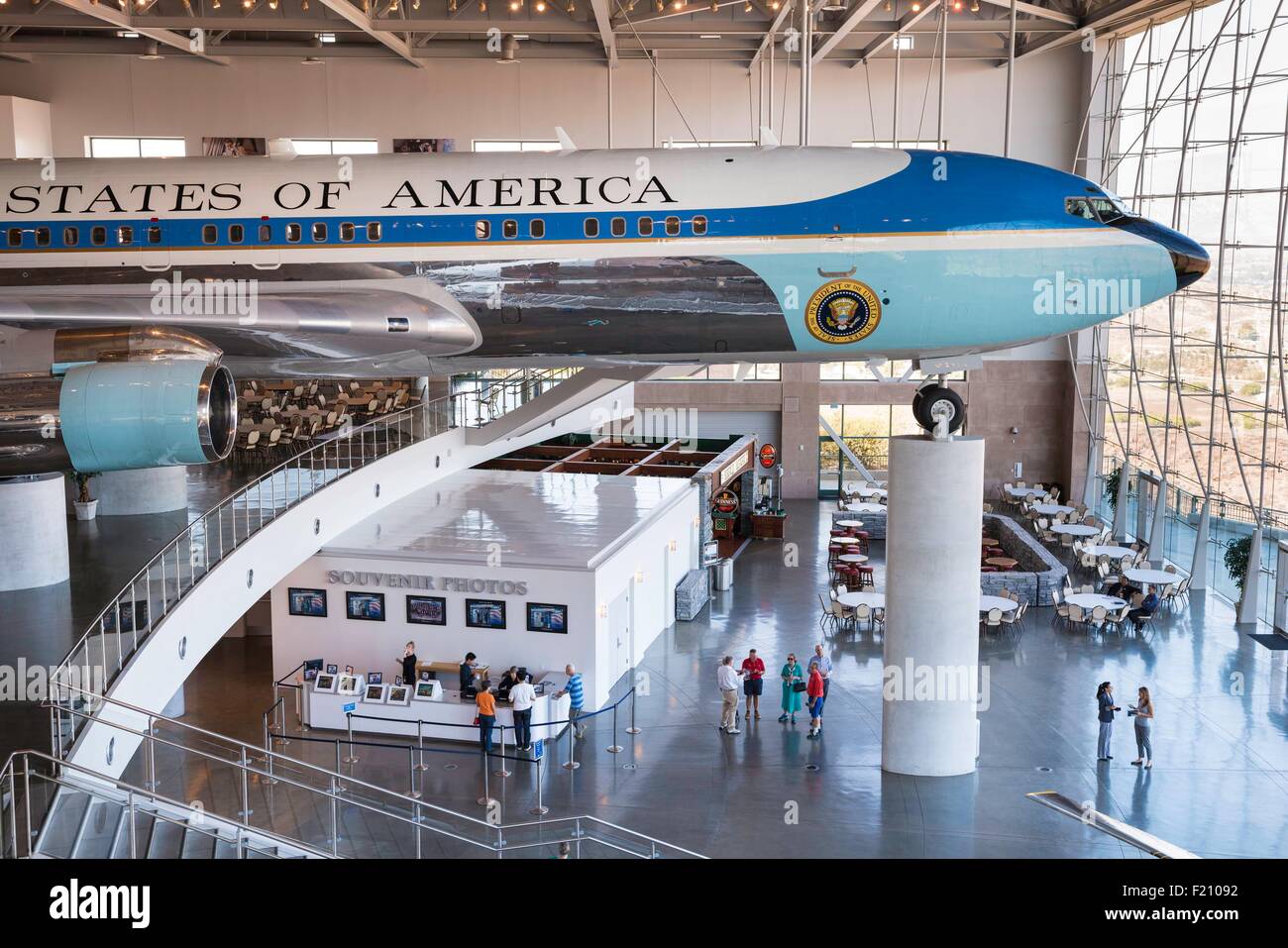 United States, California, Simi Valley, The Ronald Reagan presidential library and museum, exhibit featuring the Boeing 707 Airforce One used by american presidents from 1973 to 2001 Stock Photo