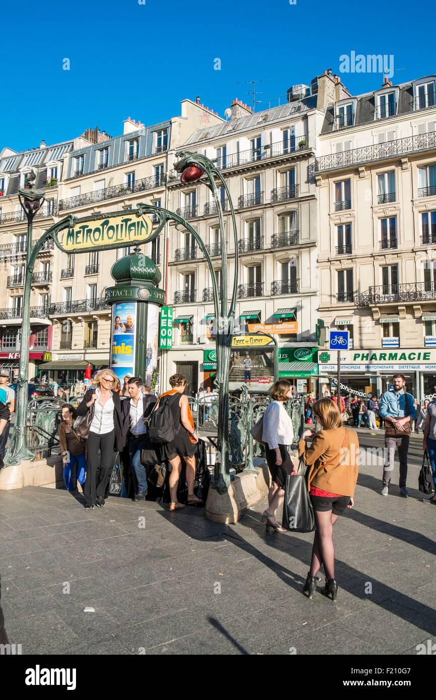 Station place de clichy hi-res stock photography and images - Alamy