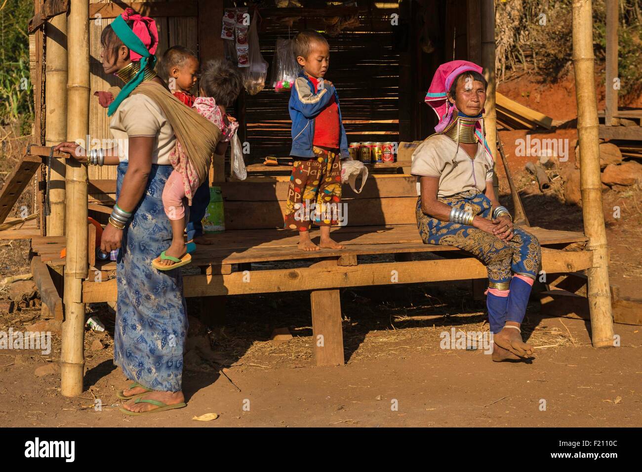 Myanmar (Burma), Kayah state, Kayan tribe (Padaung), Dau Ki (Pan Pat group), local store Stock Photo