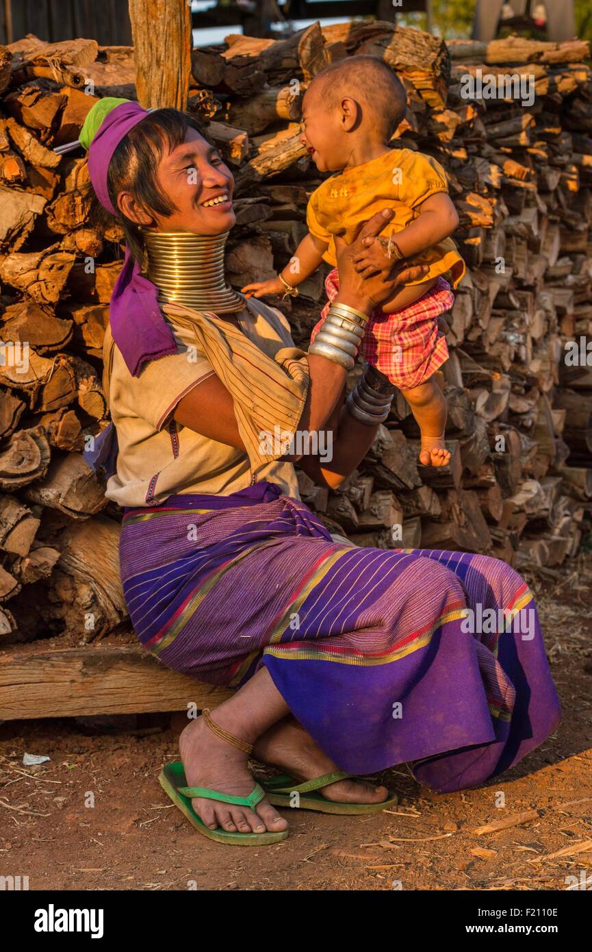 Myanmar (Burma), Kayah state, Kayan tribe (Padaung), Dau Ki (Pan Pat group), Moe Nay, the oldest woman of the Stock Photo