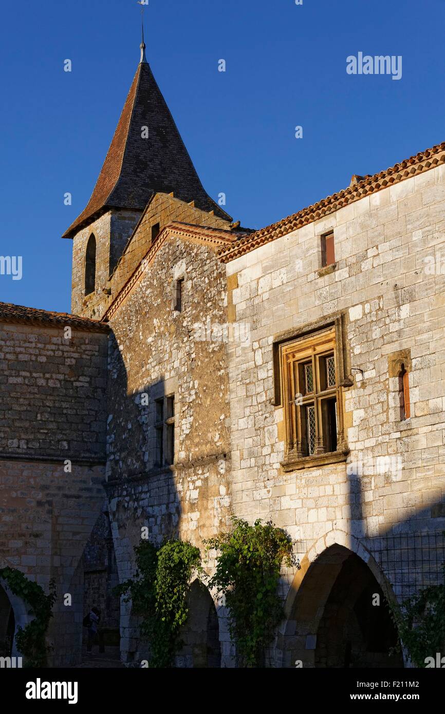 France, Dordogne, Monpazier, labeled Les Plus Beaux Villages de France (The Most Beautiful Villages of France), Cornieres square, St. Dominic's Church Stock Photo