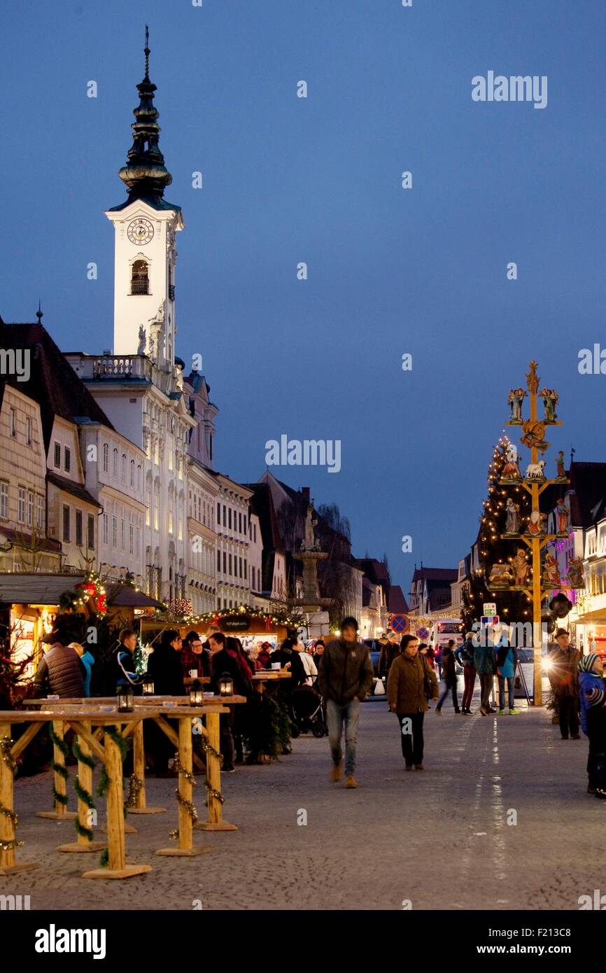 Austria, Upper Austria, Steyr, Christmas, stadtplatz square, town hall Stock Photo