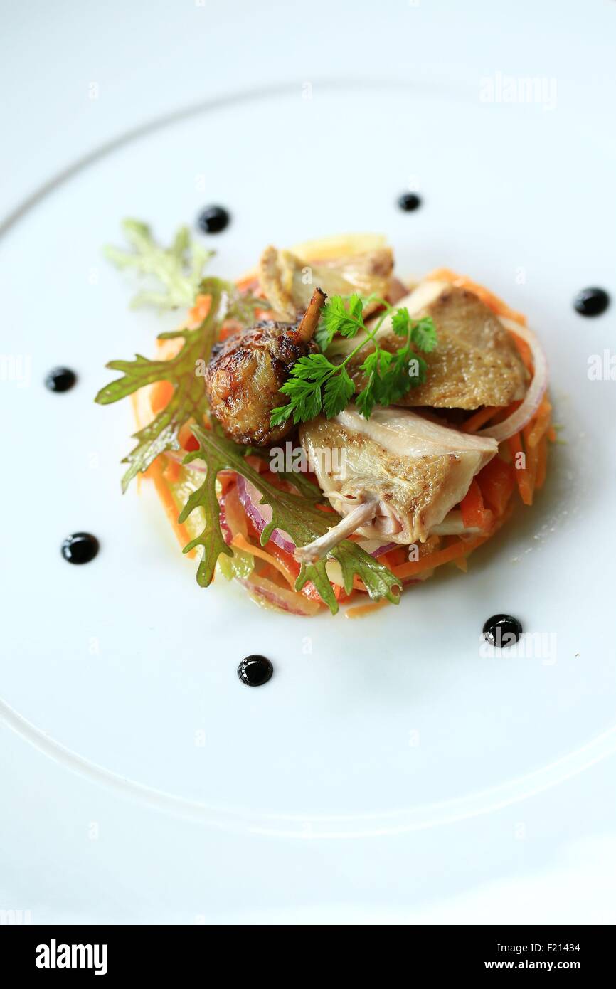 France, Vaucluse, Crillon le Brave Hotel Crillon Le Brave, quail salad with crunchy vegetables and balsamic old by chef Jerome Blanchet Stock Photo