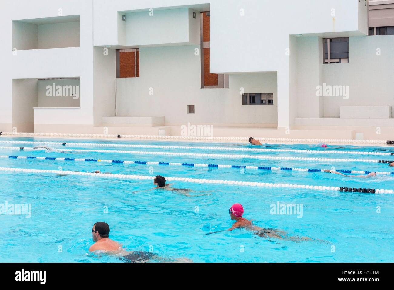 France, Seine Maritime, Le Havre, Southern Suburbs, The Docks baths, pool  complex of over 5,000 m· designed by the architect Jean Nouvel and opened  in 2008, outdoor Olympic pool Stock Photo - Alamy