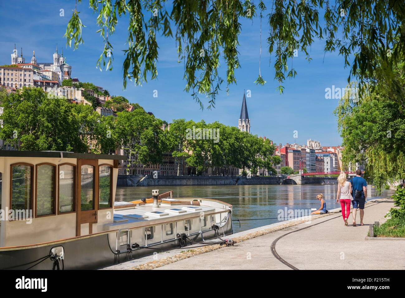 France, Rhone, Lyon, quay Marechal Joffre, classified historic site UNESCO world heritage, the Saone with a view of the basilica Notre-Dame-de-Fourviere, the church Saint-Georges and the footbridge Saint-Georges Stock Photo