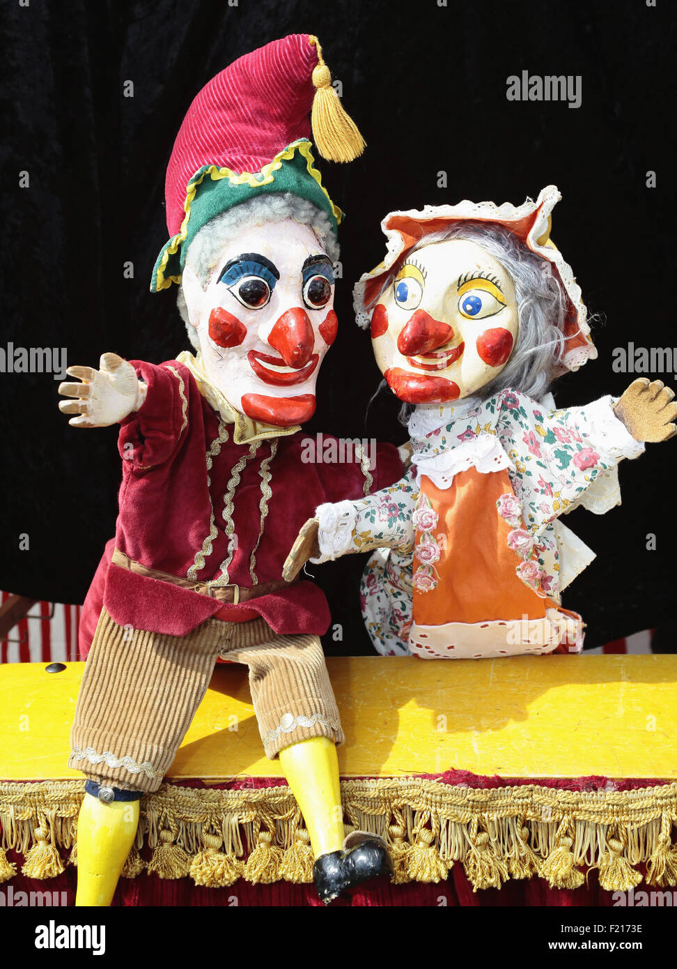 Entertainment, Childrens Punch and Judy from Puppet Stock Photo Alamy