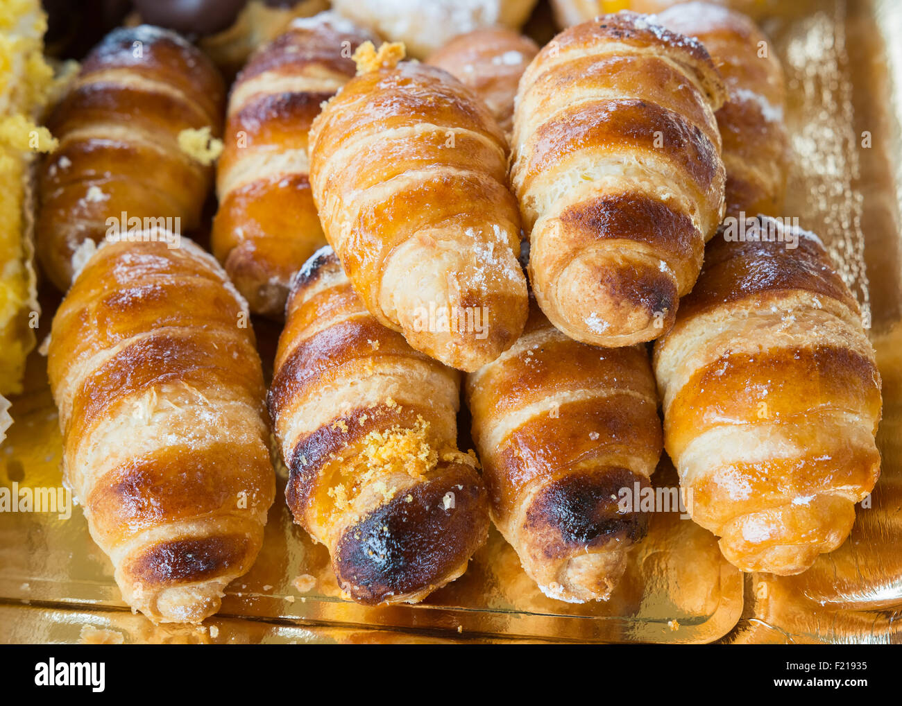 Cream horn hires stock photography and images Alamy
