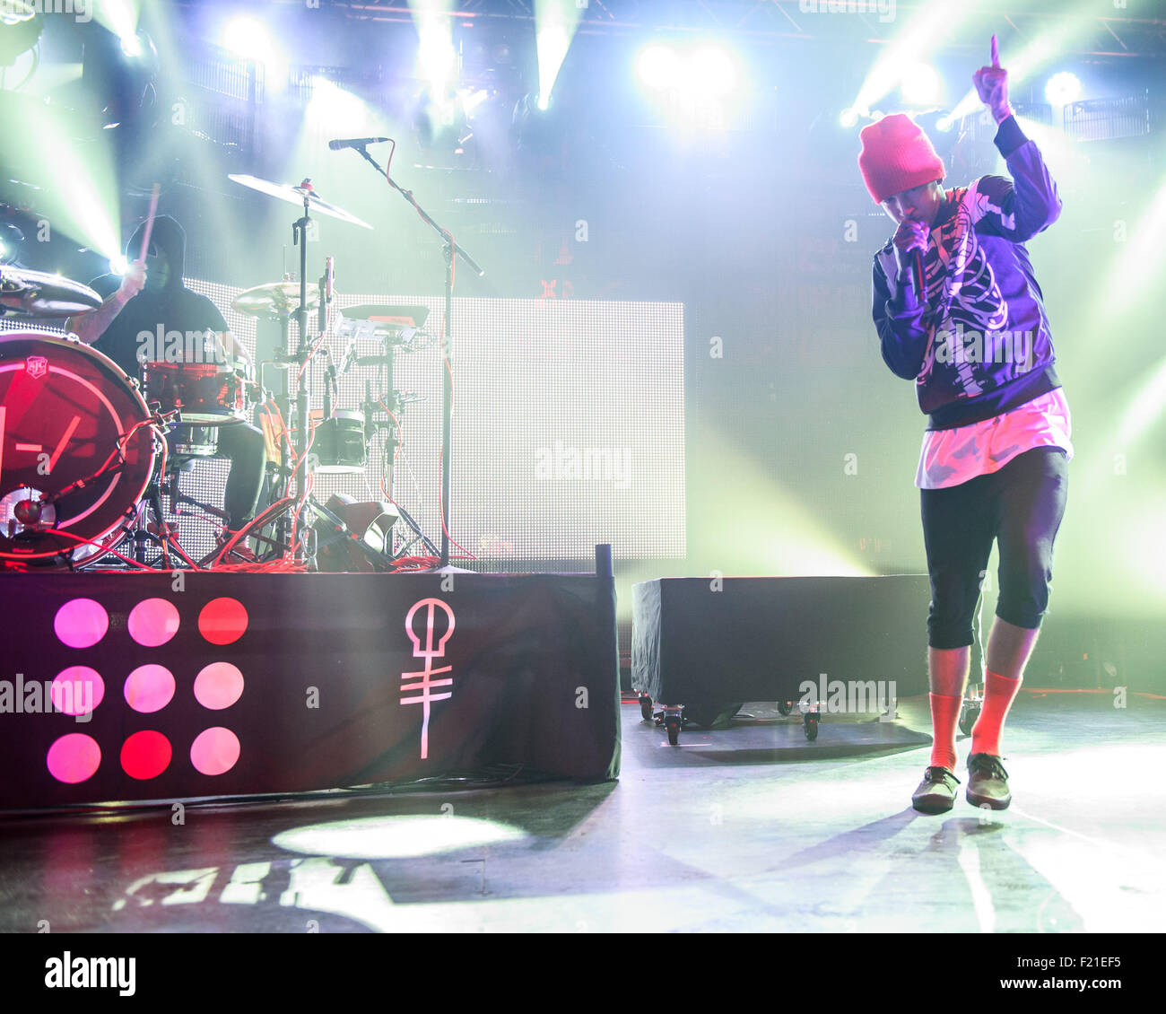 Twenty one pilots vessel hi-res stock photography and images - Alamy