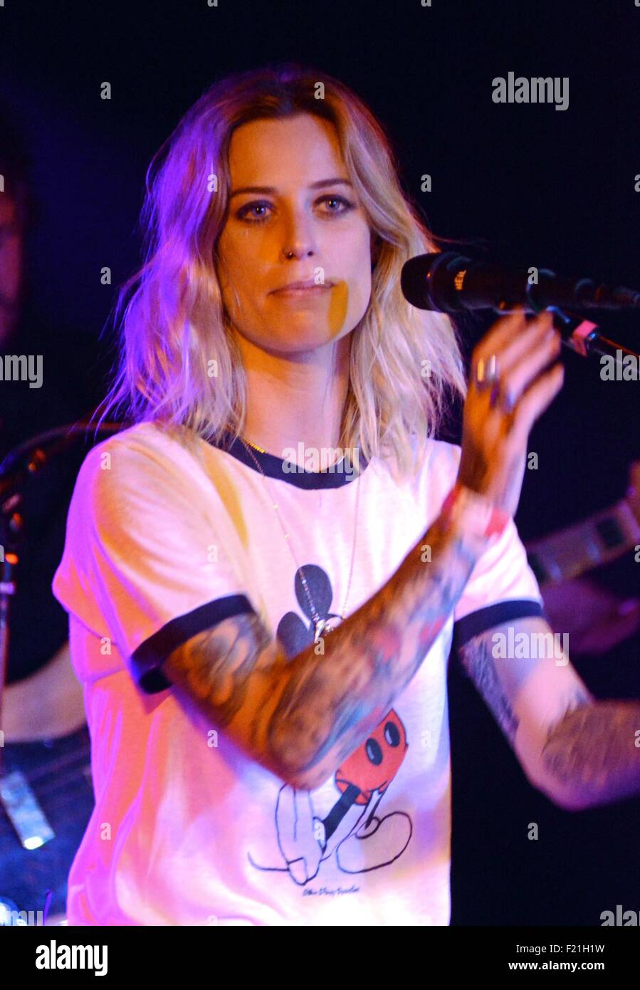 New York, NY, USA. 9th Sep, 2015. Gin Wigmore on stage for Gin Wigmore's  Blood To Bone Tour, Webster Hall, New York, NY September 9, 2015. Credit:  Derek Storm/Everett Collection/Alamy Live News