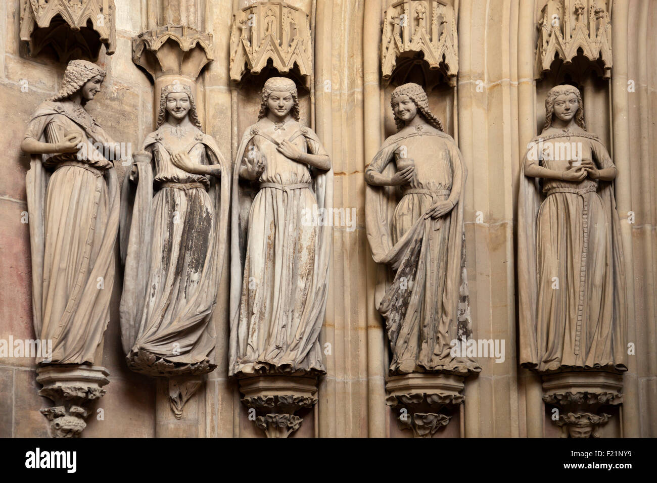 Five wise virgins in the interior of the Cathedral of Magdeburg, Magdeburg, Saxony-Anhalt, Germany Stock Photo
