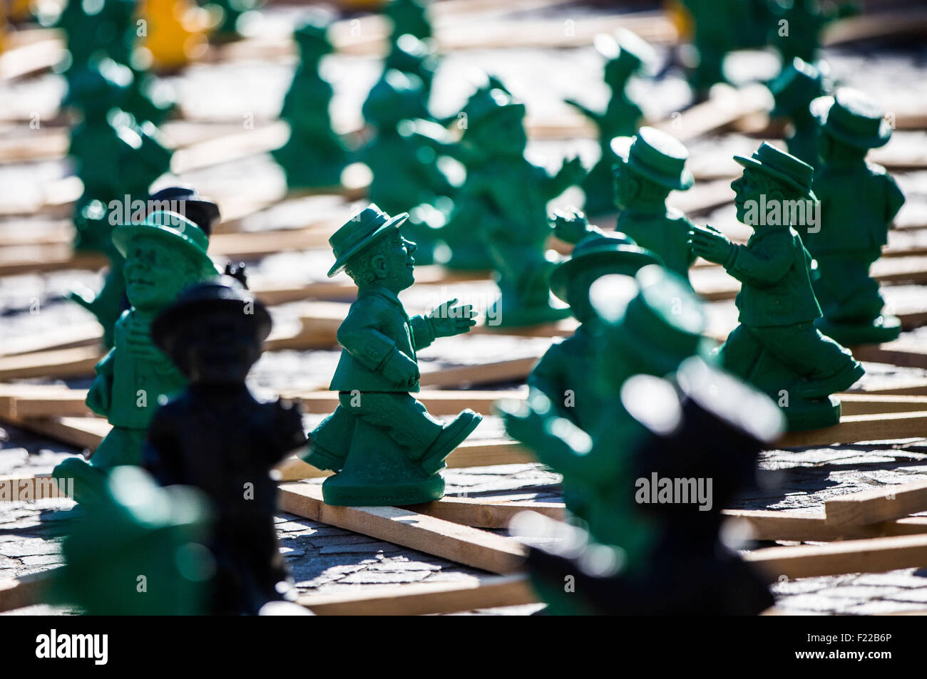 German Unity figures are seen on the 'Roemerberg' in Frankfurt/Main ...