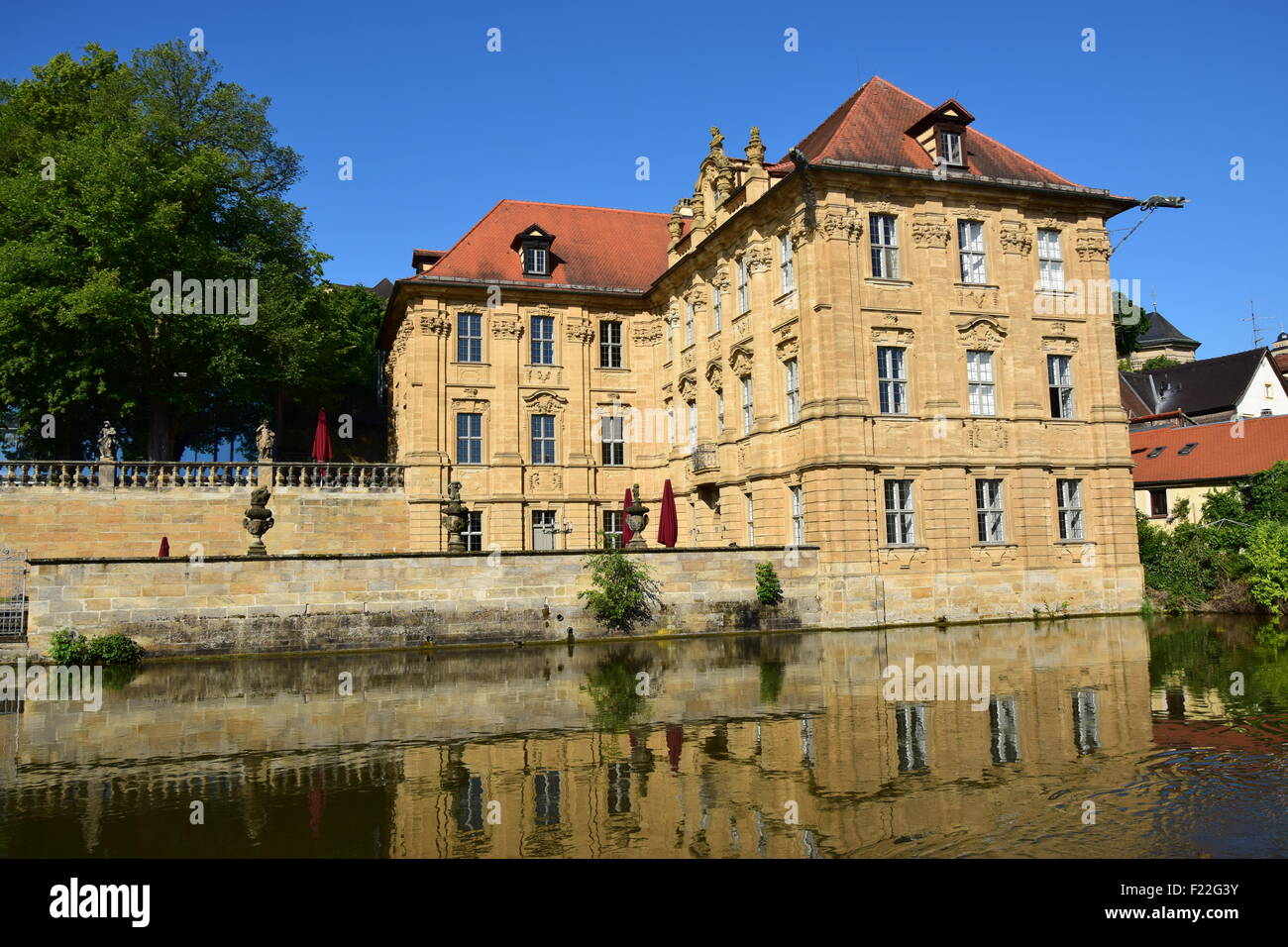 Villa germany hi-res stock photography and images - Page 11 - Alamy
