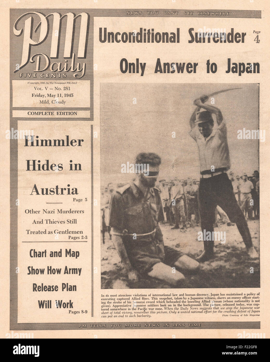 1945 PM Daily (New York) front page reporting Japanese Officer Executes Allied Prisoner Stock Photo