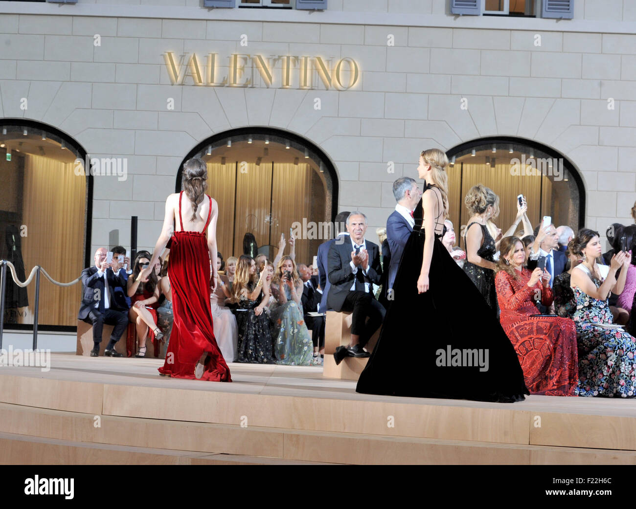 Valentino catwalk hi-res stock photography and images - Page 3 - Alamy