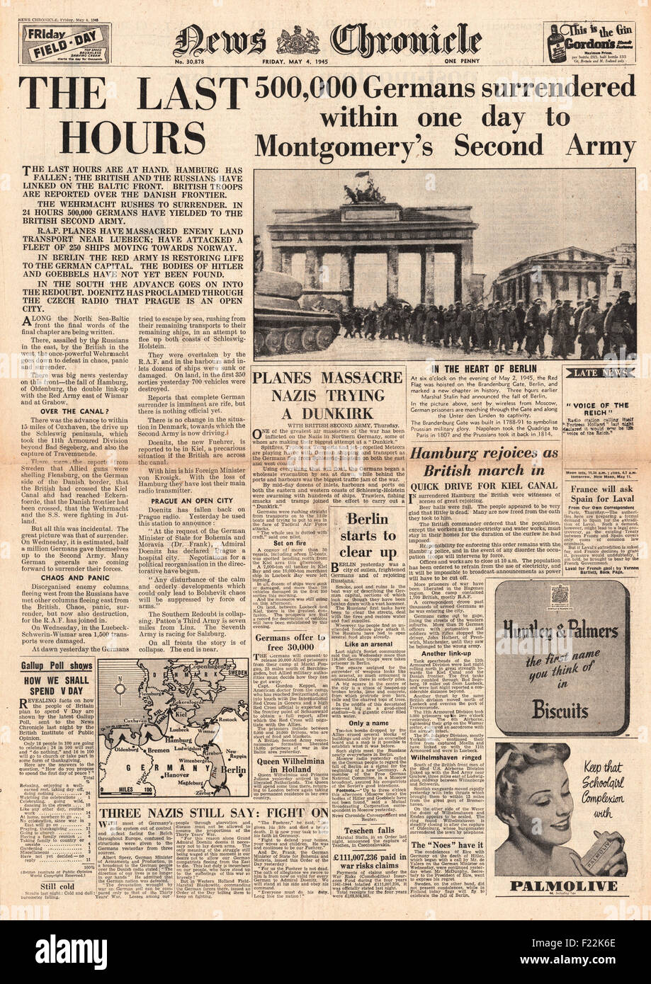 1945 News Chronicle front page reporting Last Hours of the Third Reich Stock Photo