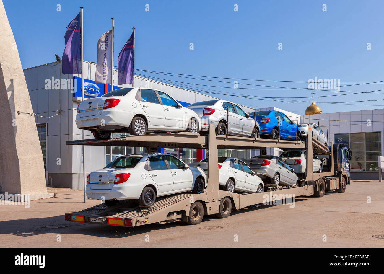 Truck showroom hires stock photography and images Alamy
