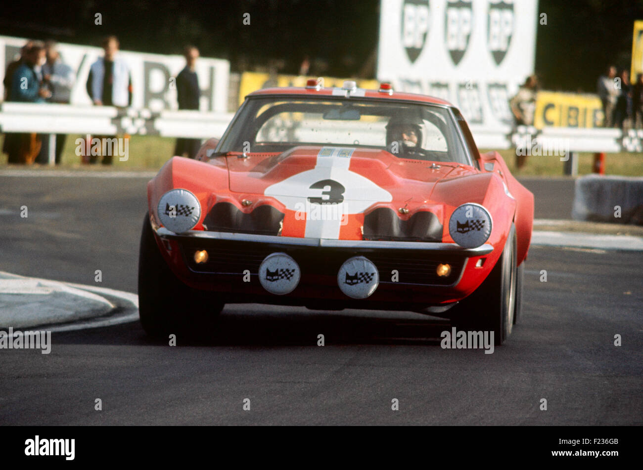 Henri Greder and Umberto Maglioli, Chevrolet Corvette at Le Mans 29 September 1968 Stock Photo