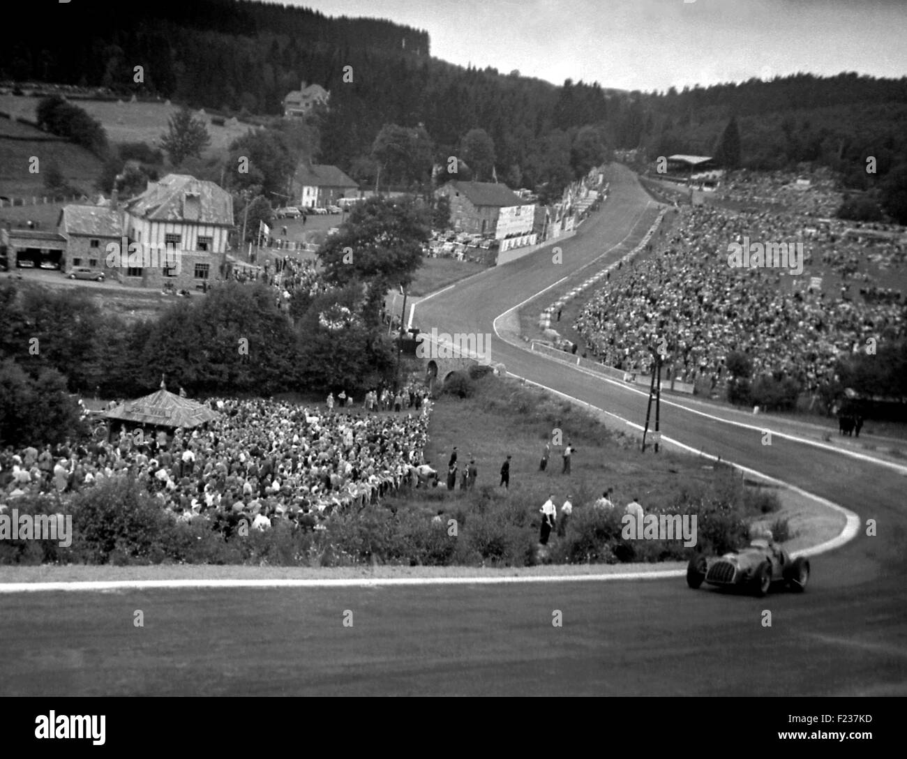 Eau rouge spa hi-res stock photography and images - Alamy