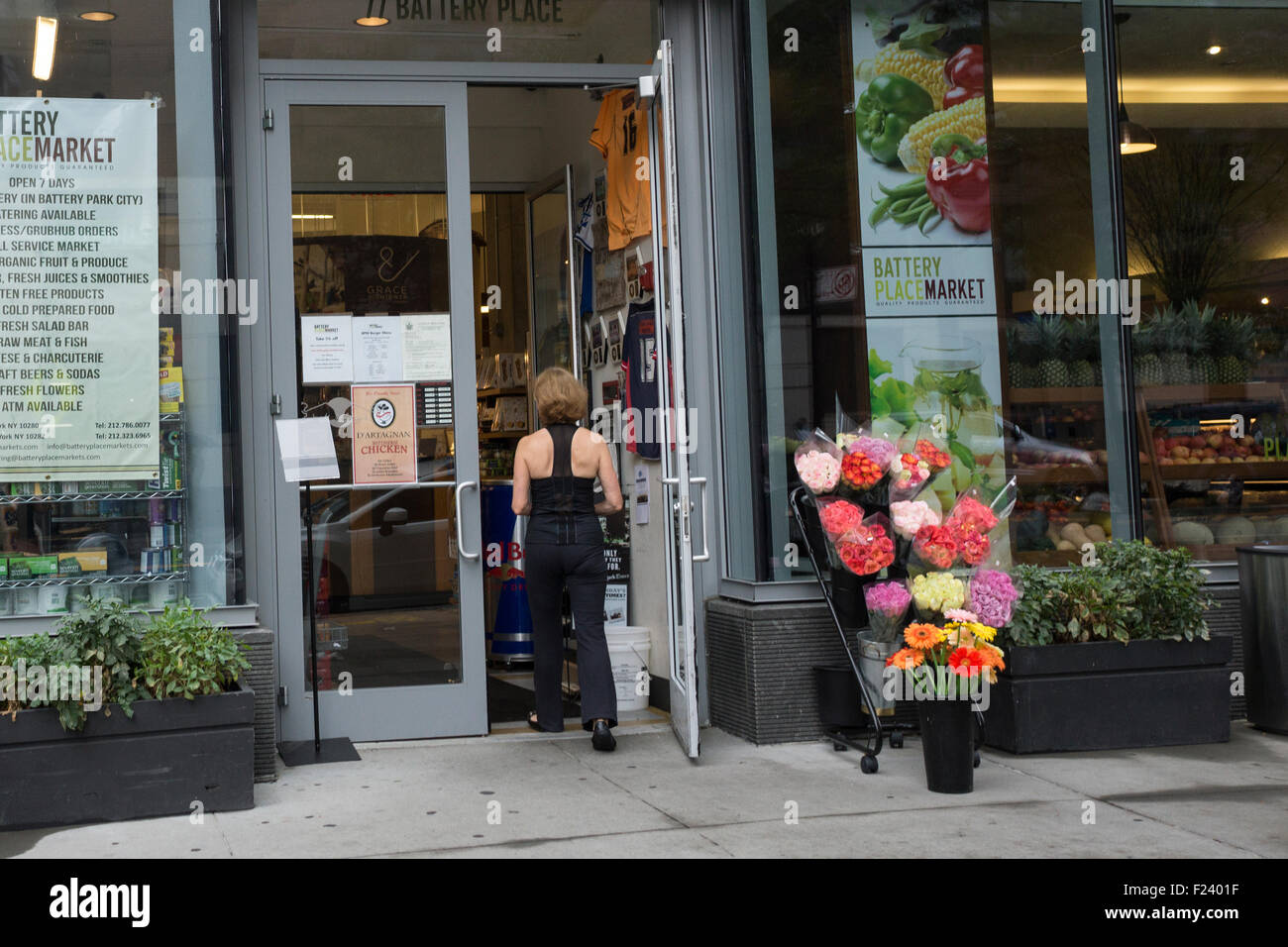 Battery Place Market in Battery Park City, a neighborhood in Manhattan