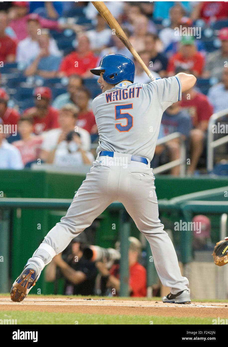 New York Mets batter David Wright (L) comes to bat in the first