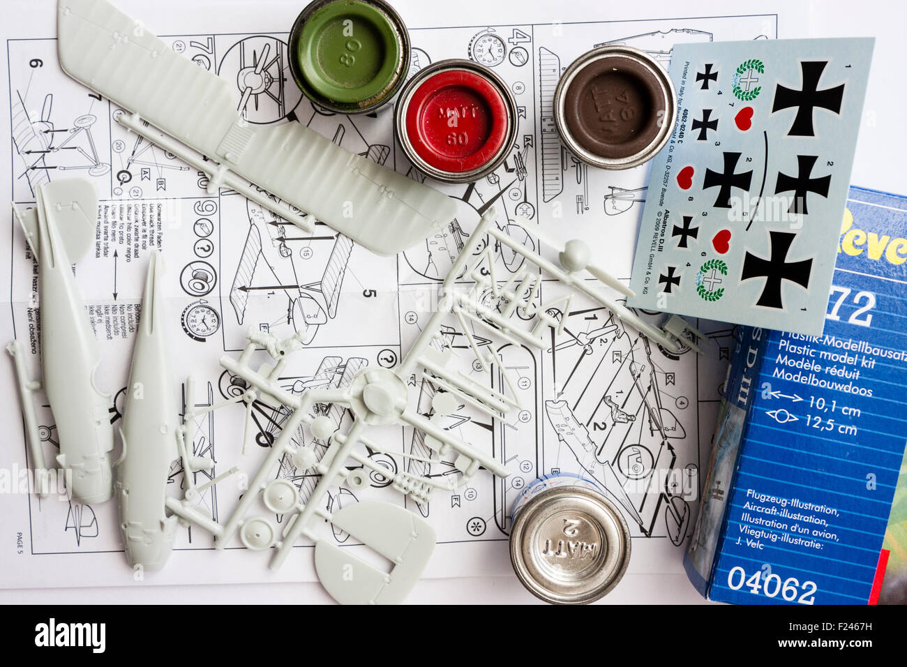 Revell first world war model aircraft kit, instruction sheet, spurs