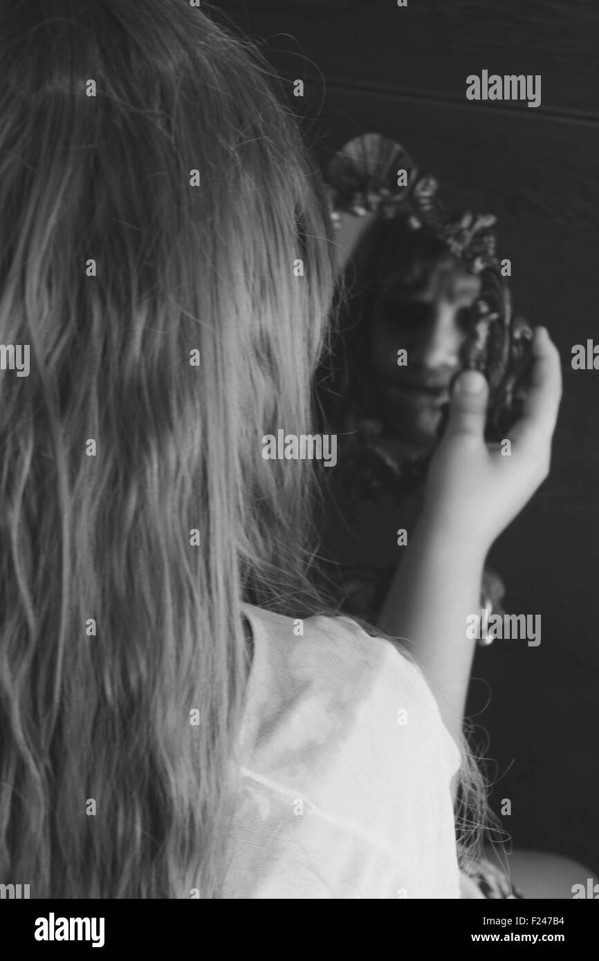 spooky little girl Stock Photo - Alamy