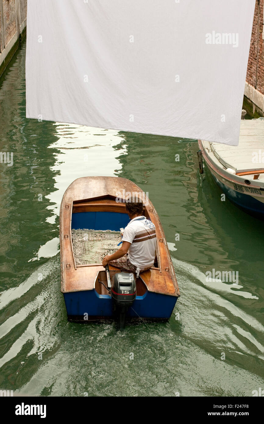 Motorboat venice canal hi-res stock photography and images - Alamy