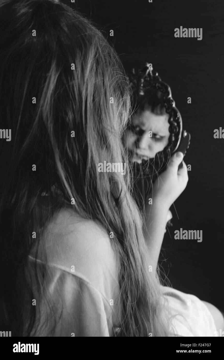 spooky little girl Stock Photo - Alamy