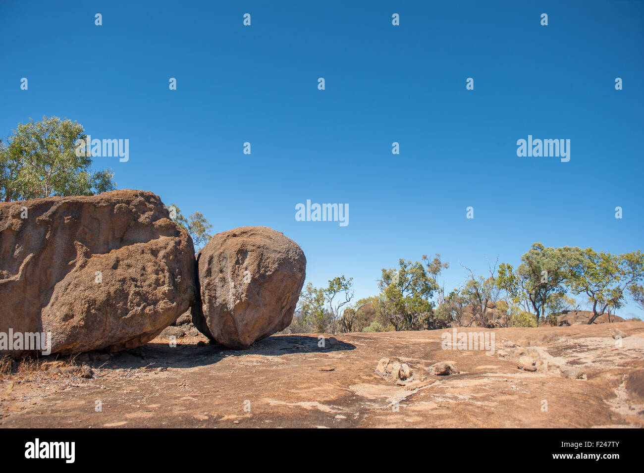 Bold boulder of eroded granite near Atkinson's Lookout, Undara Volcanic National Park, Outback Queensland, Australia Stock Photo