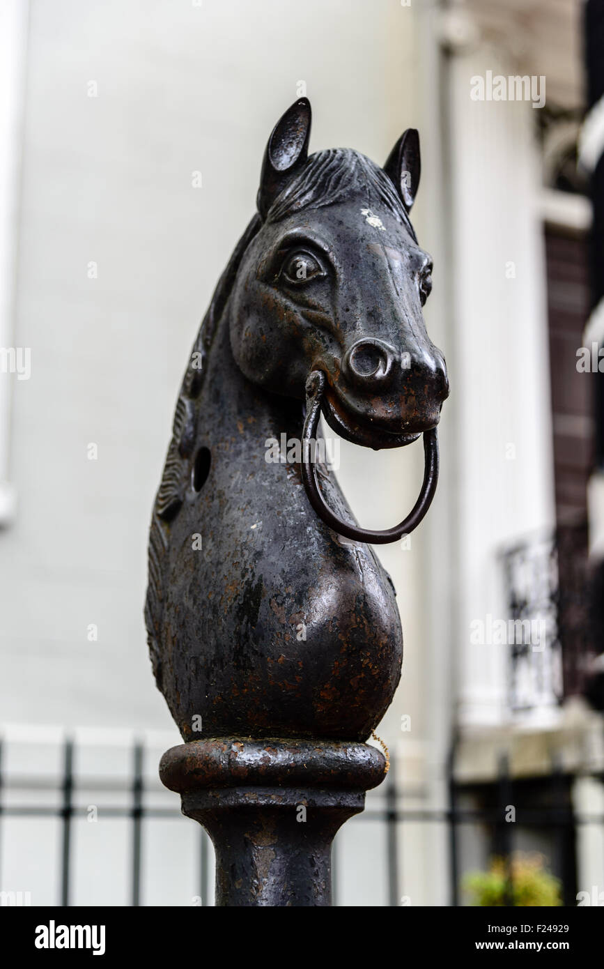 Hitching horses hi-res stock photography and images - Alamy