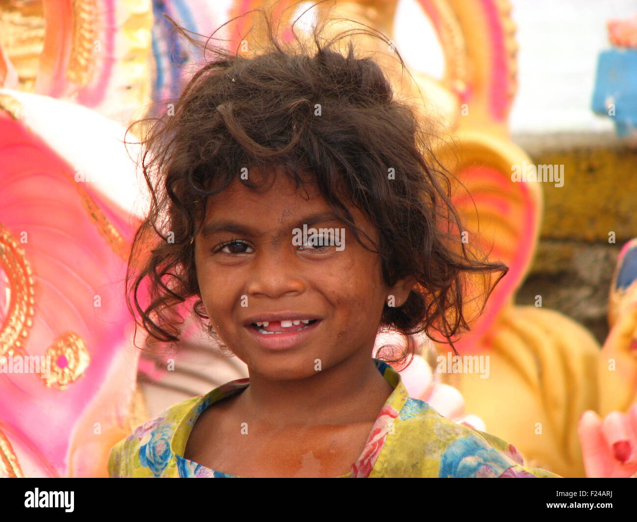 A poor little girl from India Stock Photo - Alamy