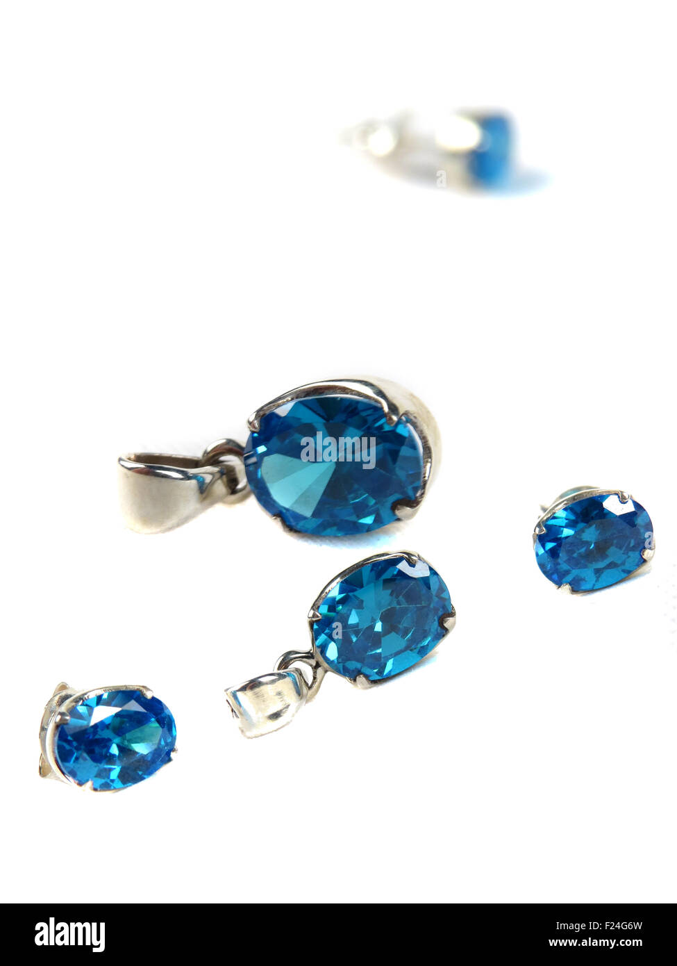 Blue gemstones hi-res stock photography and images - Alamy