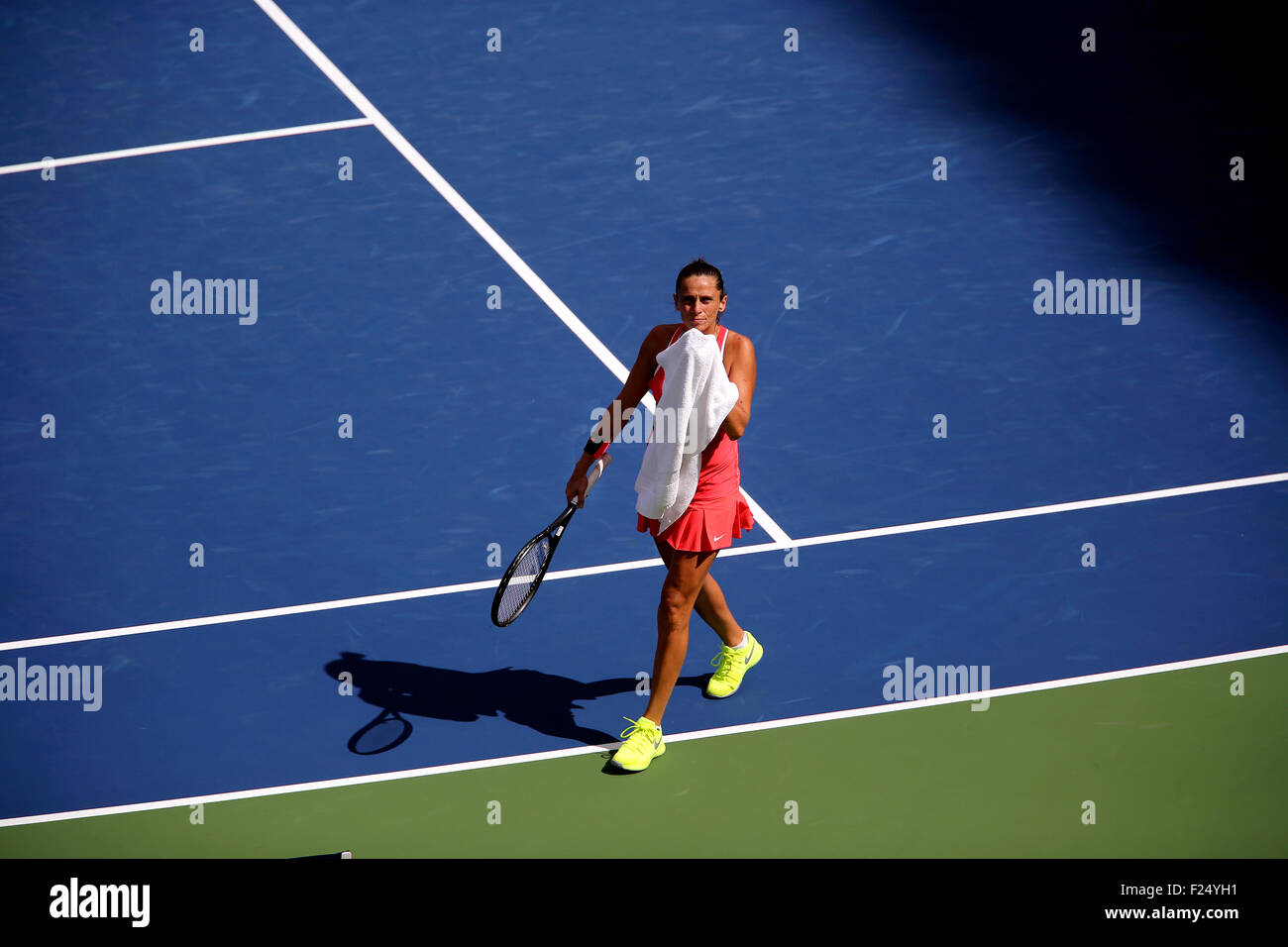 Flushing Meadows, New York, USA. 11th Sep, 2015. Roberta Vinci of Italy on a changeover during her upset victory over Serena Williams in their semifinal match at the U.S. Open in Flushing Meadows, New York on the afternoon of September 11th, 2015.  Vinci won the match 2-6, 6-4, 6-4. Credit:  Adam Stoltman/Alamy Live News Stock Photo