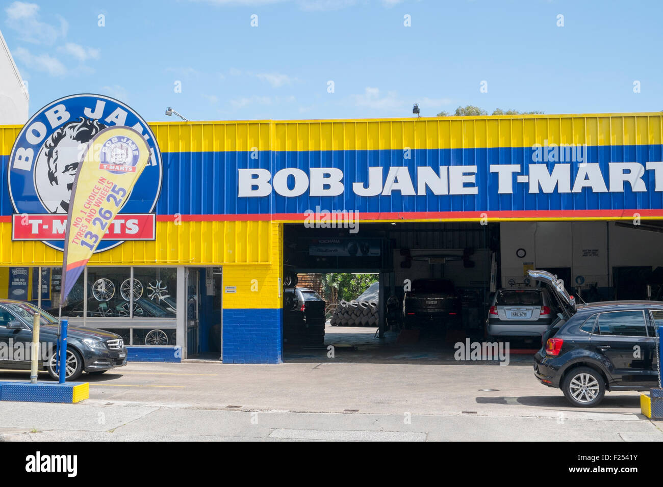 Auto Garages Stock Photos Auto Garages Stock Images Alamy