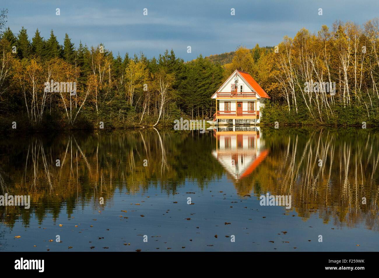 Lake Manicouagan High Resolution Stock Photography And Images Alamy