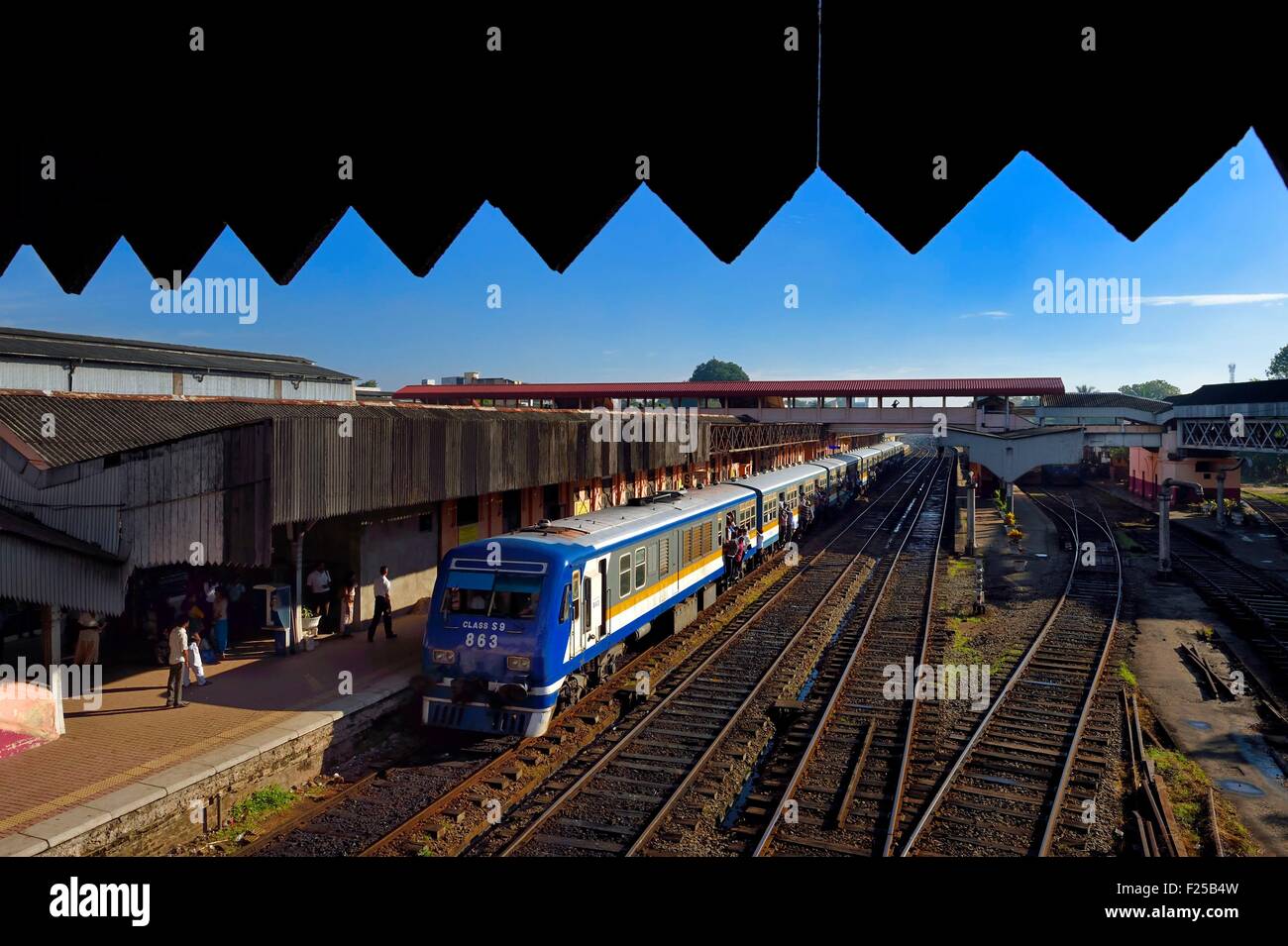 Sri Lanka, Colombo, Maradana train station Stock Photo