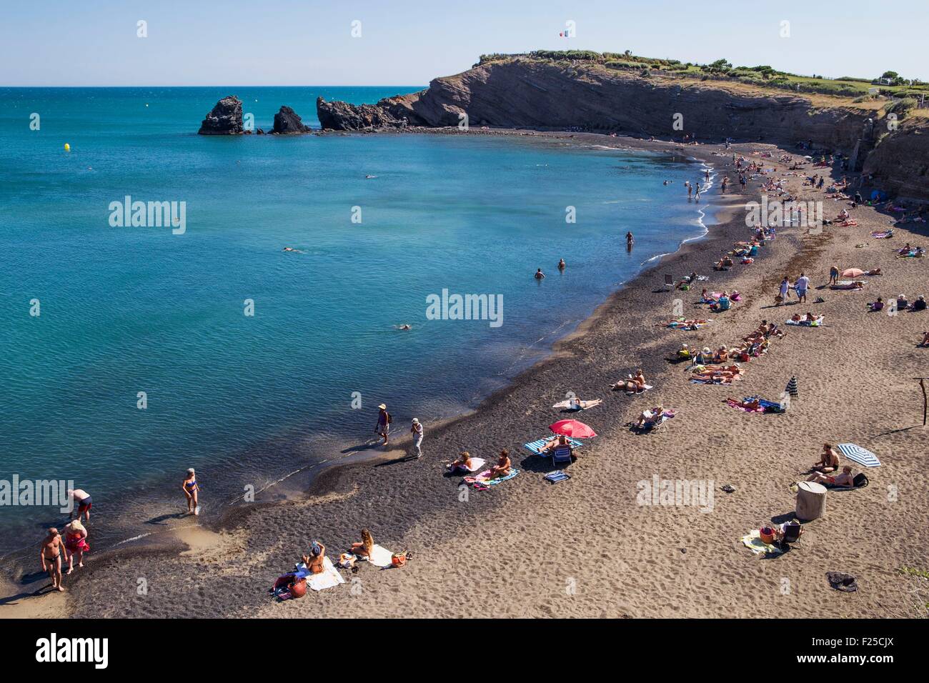 France Herault Le Cap D Agde The Beach Plage De La Grande Conque Rocher Des Deux Frfres Stock Photo Alamy France Herault Le Cap D Agde The Beach Plage De La Grande Conque Rocher Des Deux Frfres Stock Photo Alamy